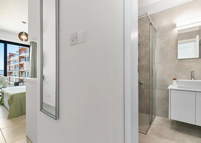 New Olive Nest + Sauna & Pool Lejlighed