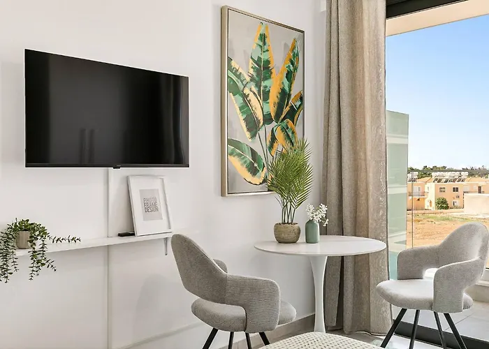 New Olive Nest + Sauna & Pool