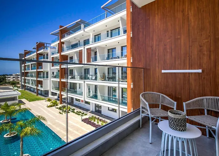 Lejlighed New Olive Nest + Sauna & Pool Paphos